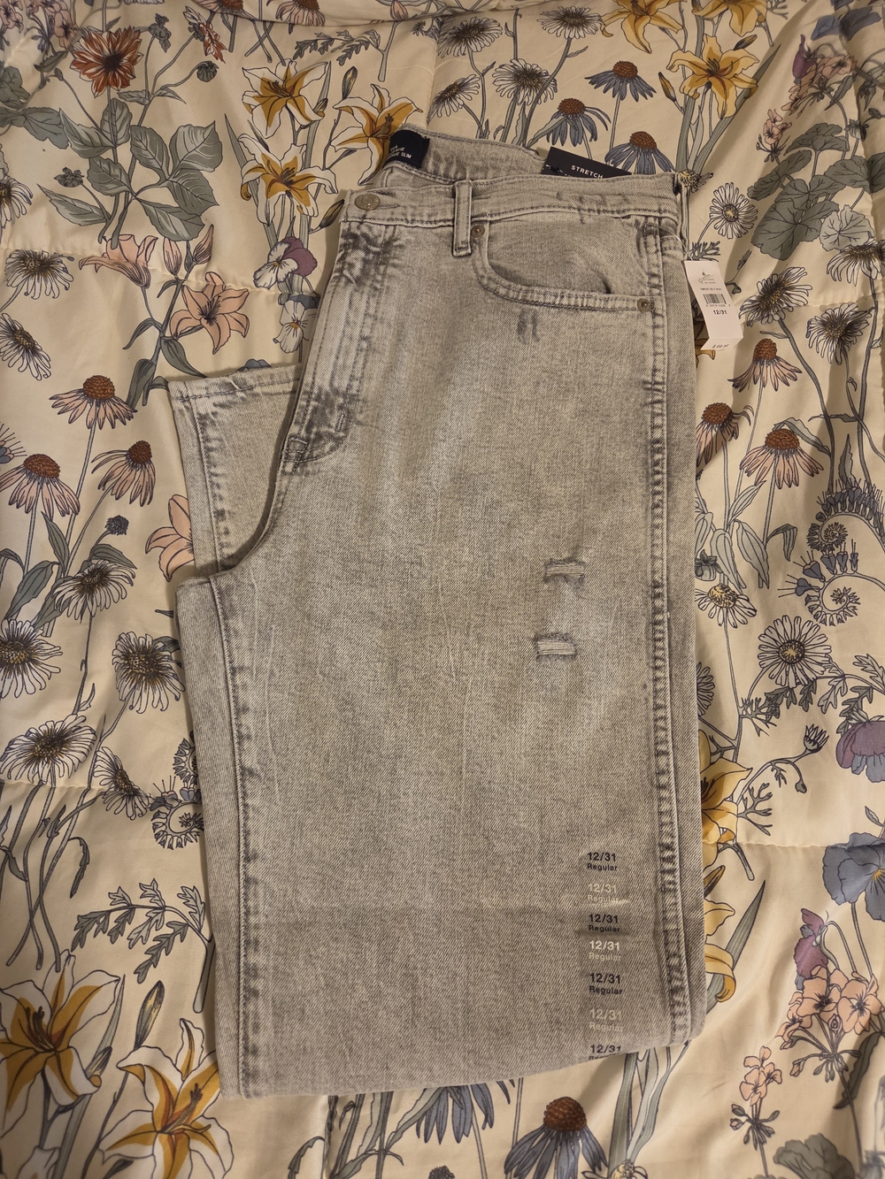 GAP Women's Slim Straight Light Gray Washed Jeans